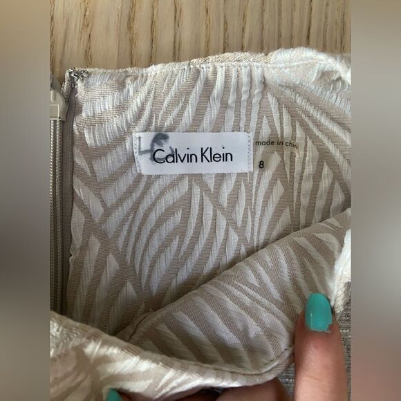 Calvin Klein ivory and Cream patterned Midi Dress Size 8 - Picture 3 of 5